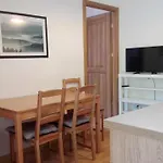 Apartment To Tutaj