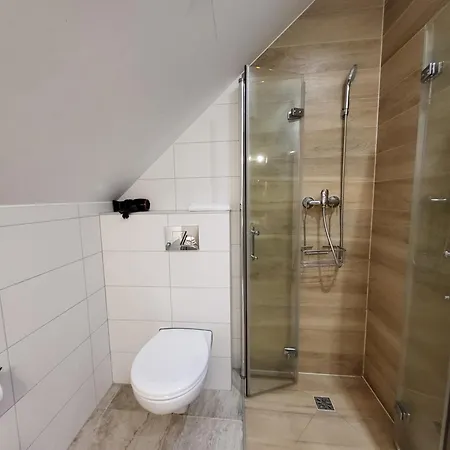 شقة To Tutaj شكلارسكا بوريبا