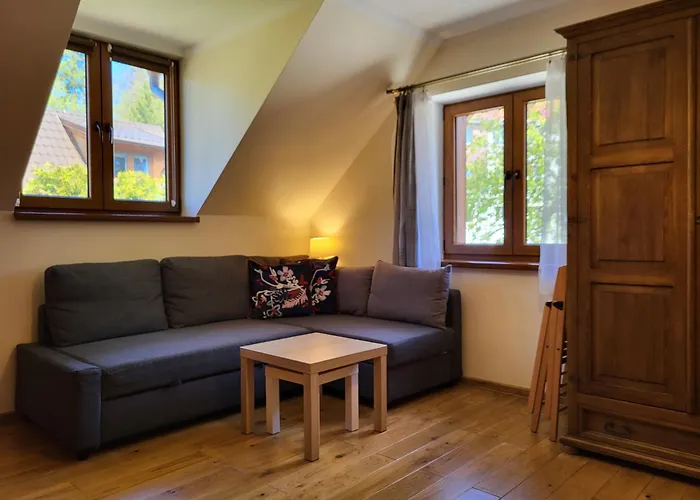 To Tutaj * شكلارسكا بوريبا